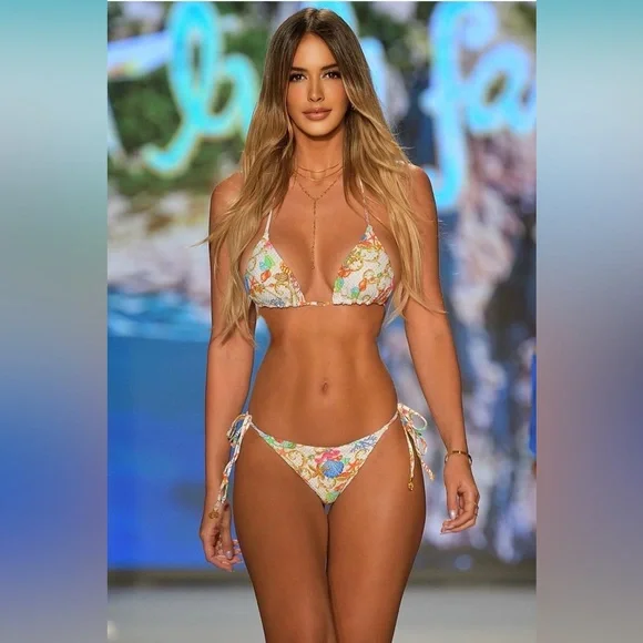 Luli Fama Il Mare bikini - Picture 3 of 6